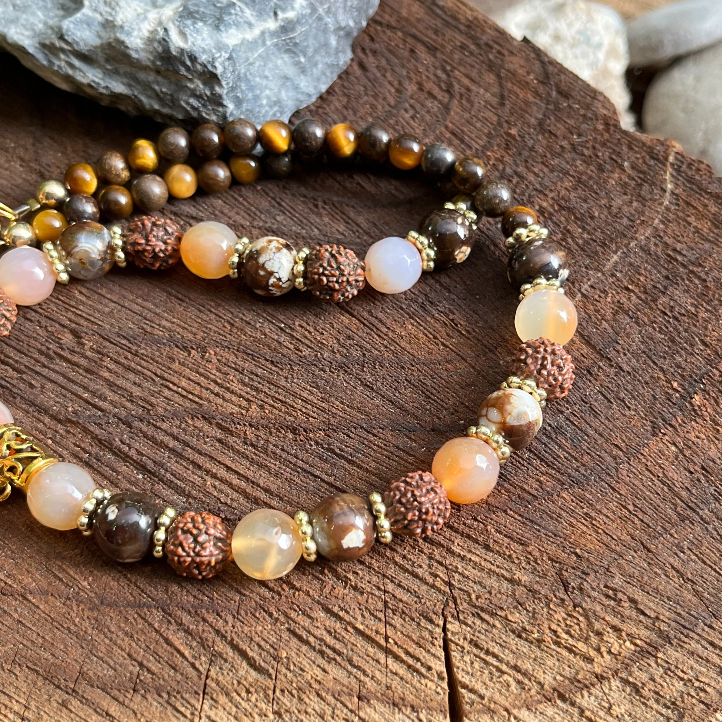 Brown Agate on Gold Chain Necklace, Brown Agate Beads, online Gold Chain, Brown Beads, Brown Stones, Agate Beaded Necklace, Agate Beads Necklace